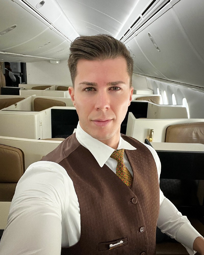 F080 照片611张 视频149个 阿联酋  职业空少 日常 生活 旅游
