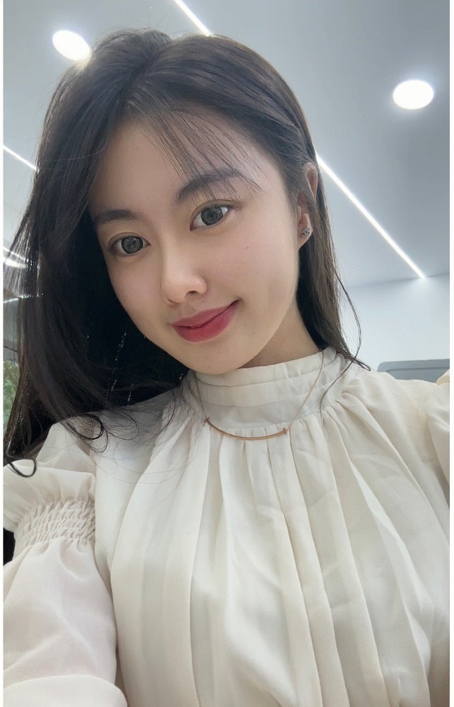 ZJ20UA298 照片281张 视频122个 中国女 大学生 民航大学学生 生活日常 校园生活 旅游 真实 视频包含实况Live