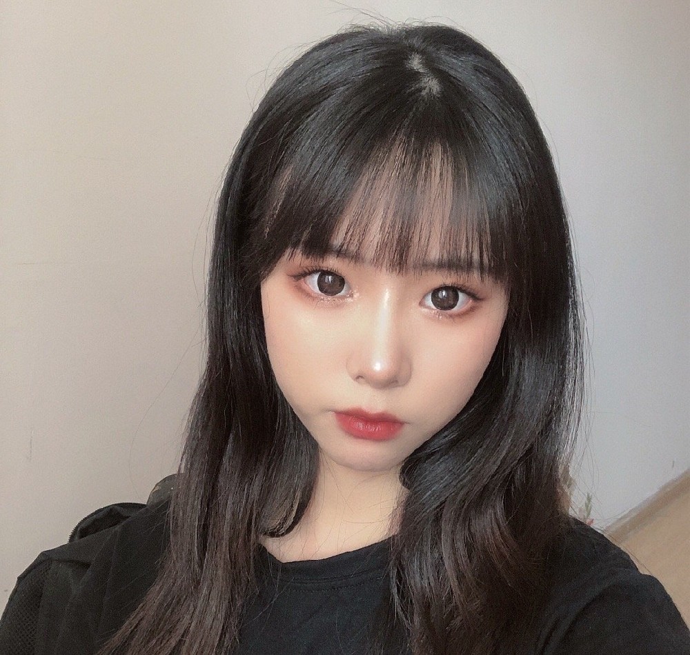 A2214 照片1658张 视频395个 中国女 大学生 清纯 可爱 真实 少女 生活日常 校园生活 旅游 自拍多 视频有自拍 视频包含实况Live 曝光度低