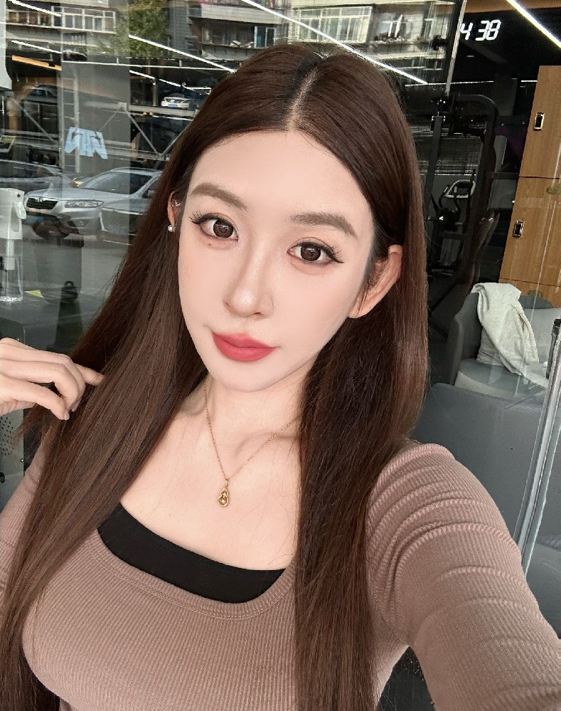 A2255 照片6525张 视频108个 中国女 气质美女 生活日常 旅游 健身 瑜伽 视频有自拍 视频包含实况Live