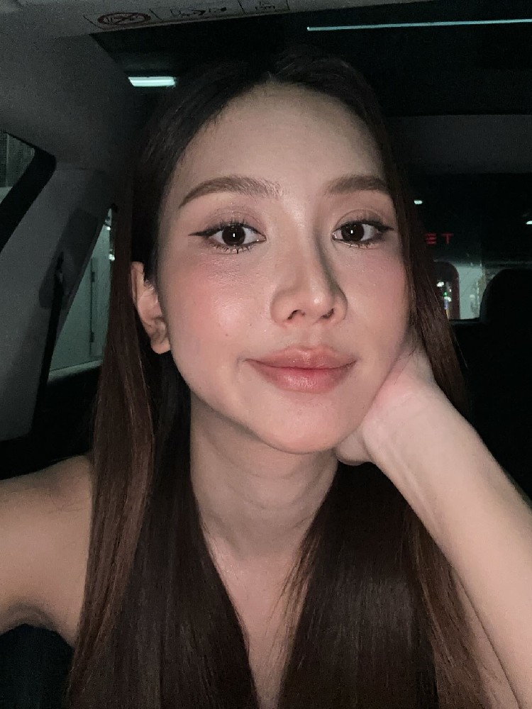 A2265 照片1140张 视频54个 泰国 气质美女 生活日常 旅游  健身 视频有自拍 曝光度低