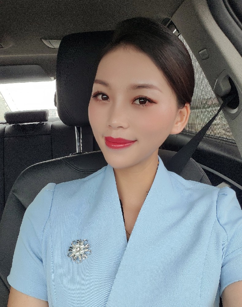 A2299 照片3323张 视频60个 中国女 空姐培训老师 生活日常 旅游 工作 视频有自拍 视频包含实况Live